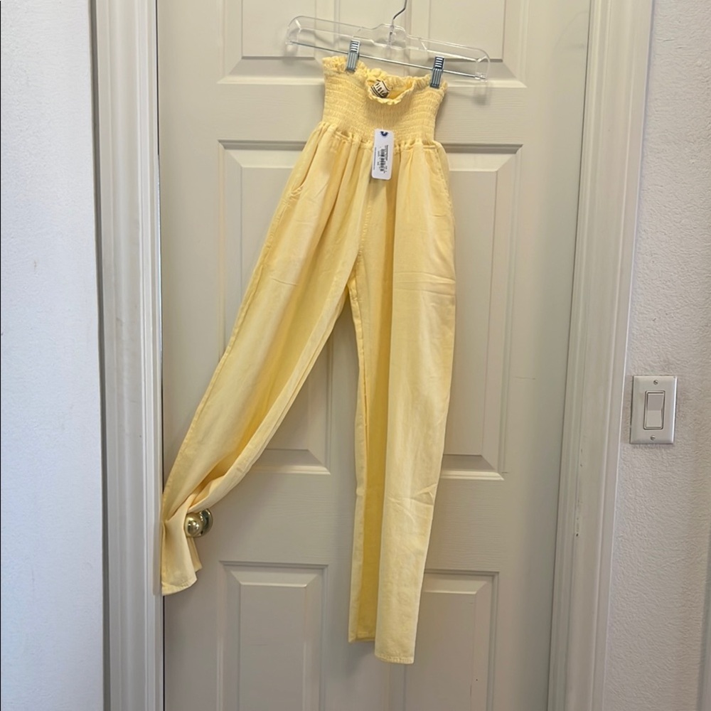 Adorable NWT light yellow baggy pants. Stretch material waist. - Picture 2 of 3
